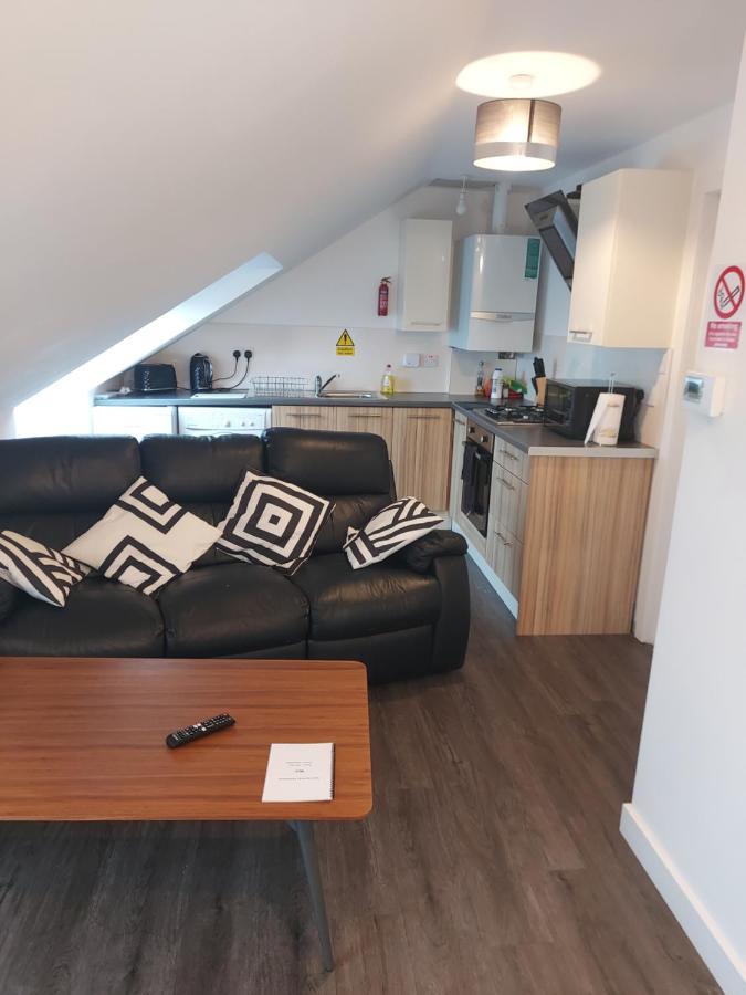 Maze Serviced Apartment Ayr Exteriör bild